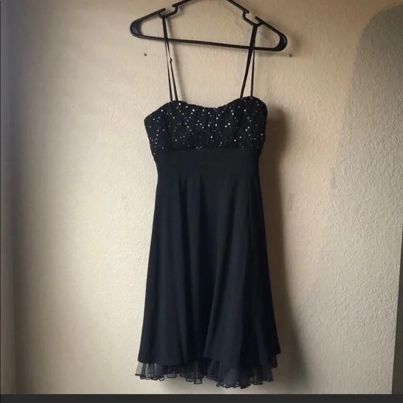 Snap | Dresses | New Snap Sweetheart Neck Midi Knee Length Black Sparkly Cocktail Dress Sz 7 | Poshmark Snap | Dresses | New Snap Sweetheart Neck Midi Knee Length Black Sparkly Cocktail Dress Sz 7 | Poshmark